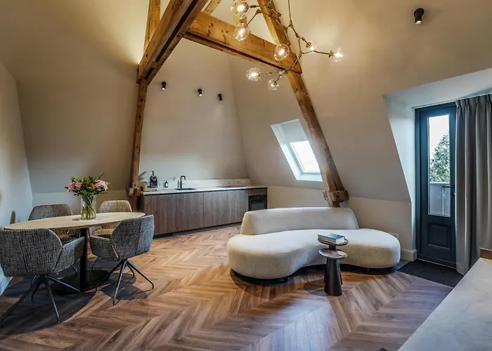 Szálloda Petite Ensuite *