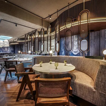 Hotel Petite Ensuite *