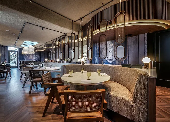 Otel Petite Ensuite *